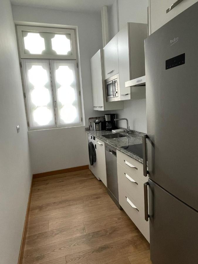 Apartamentos Turisticos Las Animas 코밀라스 외부 사진